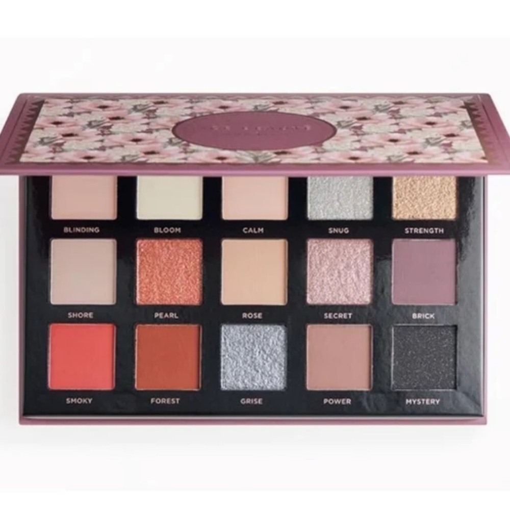 NIB Ace Beaute Smoky Rose Eyeshadow Palett